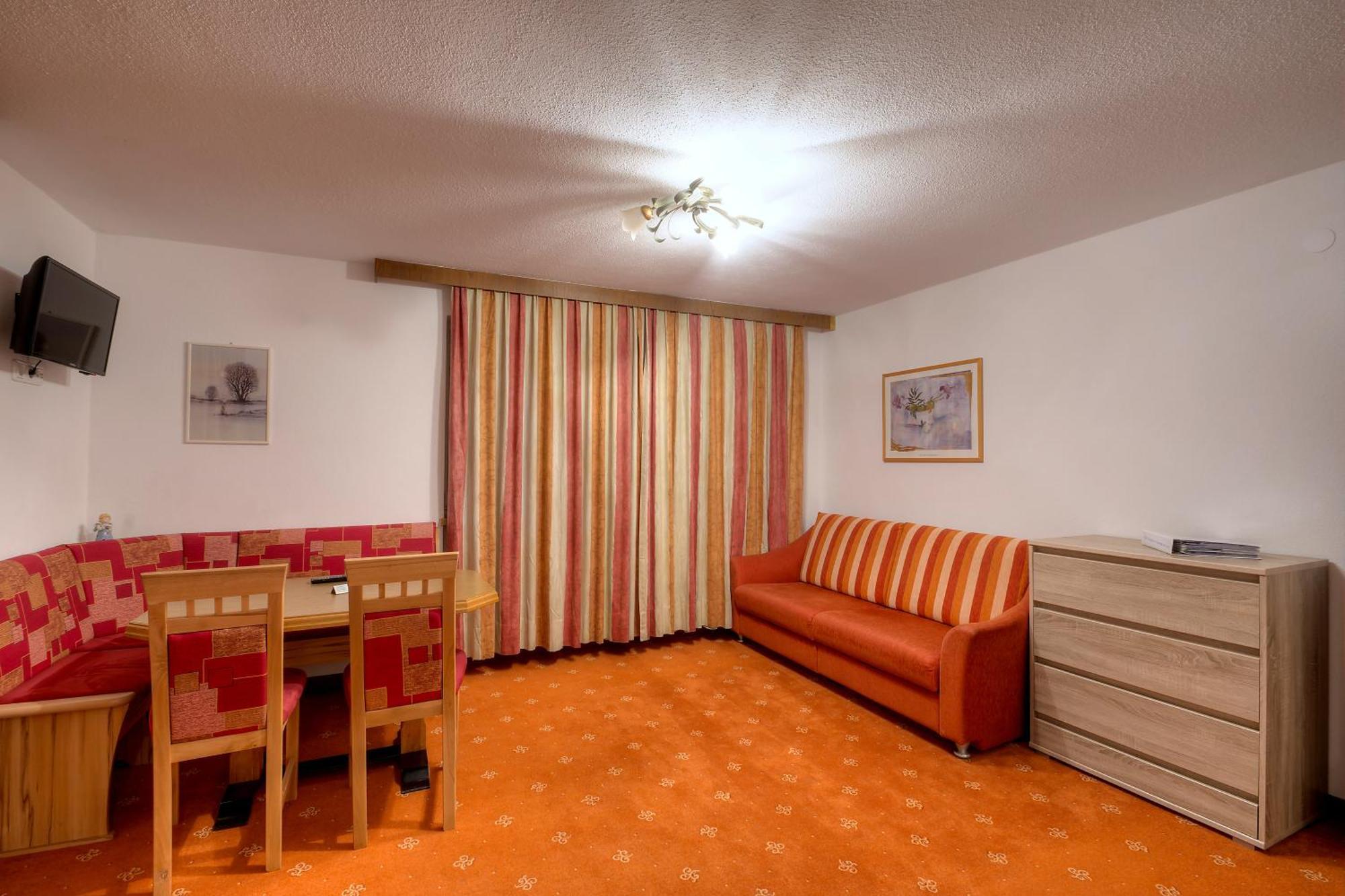 Ferienhaus Bergkristall Pettneu am Arlberg Δωμάτιο φωτογραφία